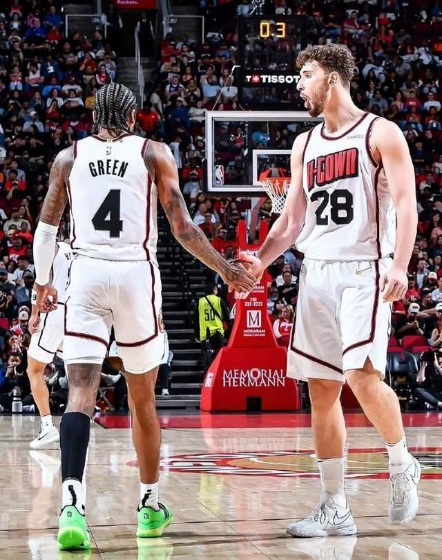 OD体育直播-三战砍74分助队全胜！杰伦格林打脸火箭，乌度卡被拆穿|杰伦-格林|雄鹿|森贡|狄龙|体育赛事讨论_新浪体育_新浪新闻